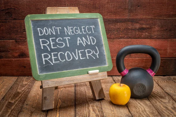 Neglect Rest Recovery Inspirational Message Reminder White Chalk Blackboard Kettlebell — Stock Photo, Image