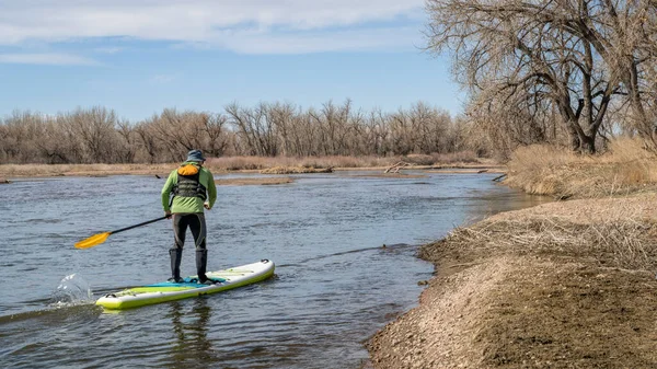 Male Paddler Paddling Upstream Inflatable Stand Paddleboard South Platte River — Stock Photo, Image