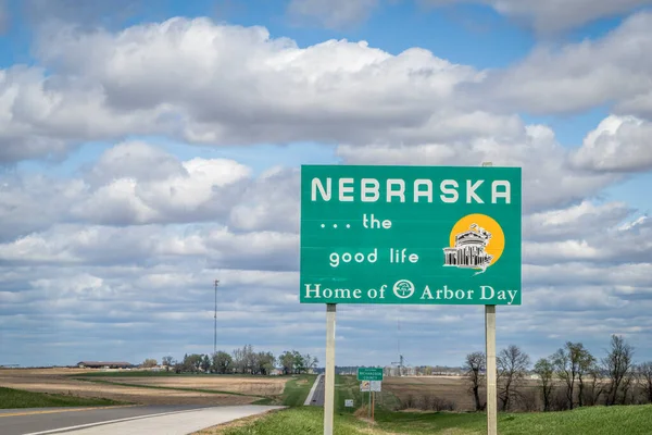 Nebraska Boa Vida Casa Dia Árvore Sinal Boas Vindas Beira — Fotografia de Stock