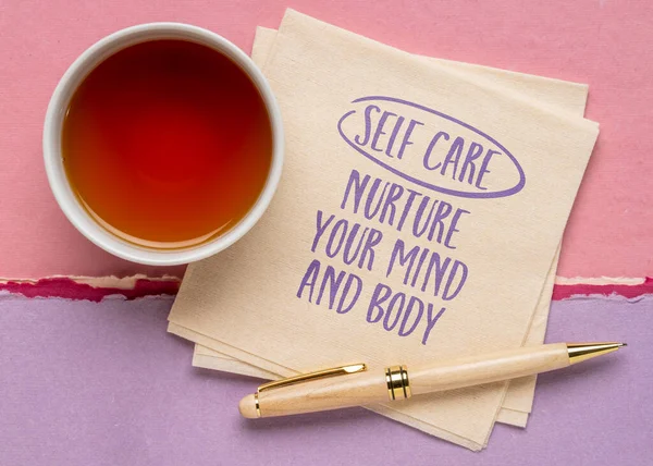 Autocuidado Nutrir Sua Mente Corpo Lembrete Inspirador Guardanapo Com Chá — Fotografia de Stock