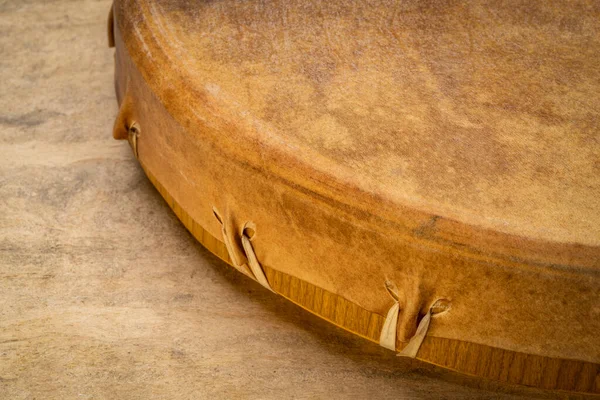 手工制作 土生土长的美国风格 萨满架子鼓的细节 — 图库照片