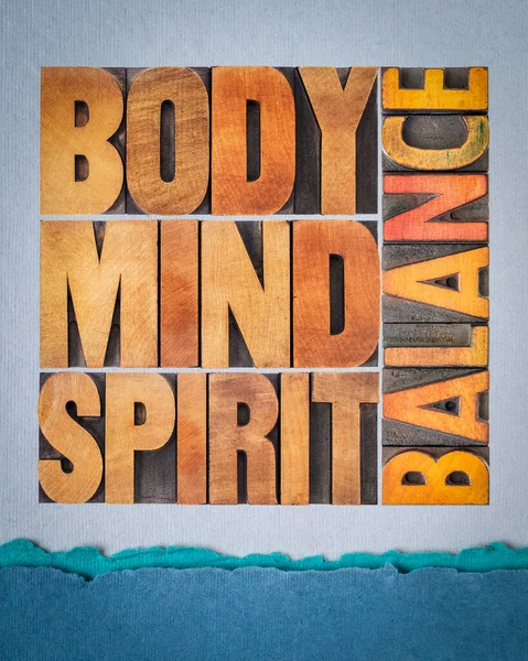Body Mind Spirit Balance Een Collage Van Tekst Vintage Houten — Stockfoto