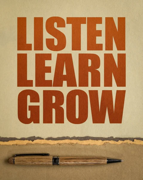 Ouça Aprenda Cresça Palavra Inspiradora Resumo Sobre Papel Arte Comunicação — Fotografia de Stock