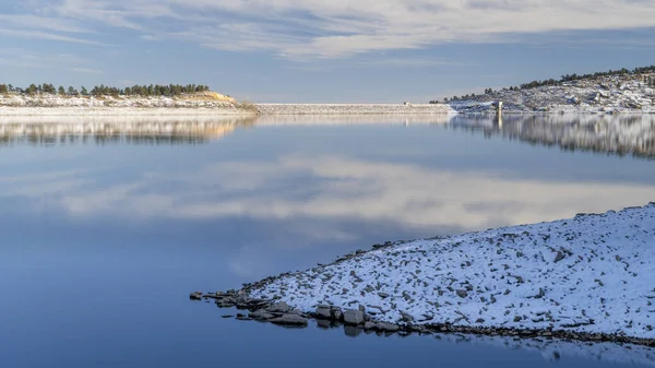 Jezioro Carter Północnym Kolorado Zimowej Scenerii — Zdjęcie stockowe