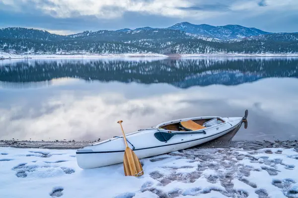 Paddling Scenery Expedition Canoe Shore Carter Lake Northern Colorado Winter — Stock Photo, Image