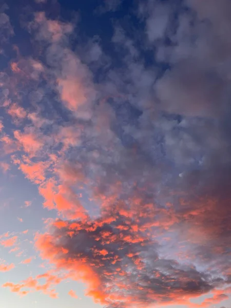 Ουρανός Σύννεφα Στο Ηλιοβασίλεμα — Φωτογραφία Αρχείου