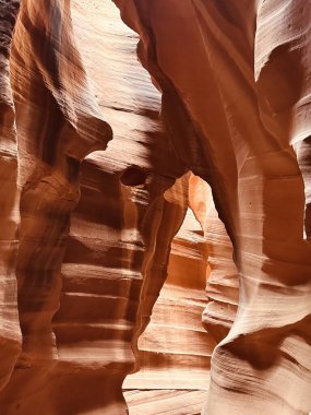 Fotoğraf: Navajo Yukarı Antilop Kanyonu Powell Gölü içindeki Navajo Kabile Parkı Page, Arizona, Amerika Birleşik Devletleri 'nin doğusunda..