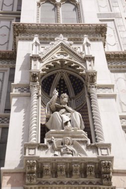 Floransa Katedrali 'nin fotoğrafı, resmi adıyla Cattedrale di Santa Maria del Fiore, İtalya, Floransa Piazza del Duomo' da.. 