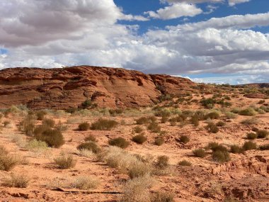 Fotoğraf: Navajo Yukarı Antilop Kanyonu 'nun arka tarafındaki Powell Gölü Navajo Kabile Parkı' nda. Page yakınlarında, Arizona, ABD.