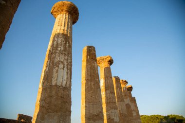Agrigento, Sicilya, İtalya yakınlarındaki Tapınak Vadisi 'ndeki harabeler