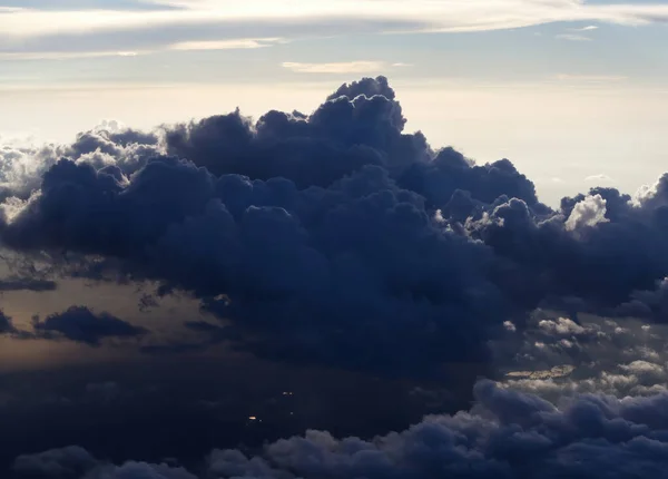 Cloudscape Cerca Del Anochecer Desde Avión Comercial Sobre Estados Unidos — Foto de Stock