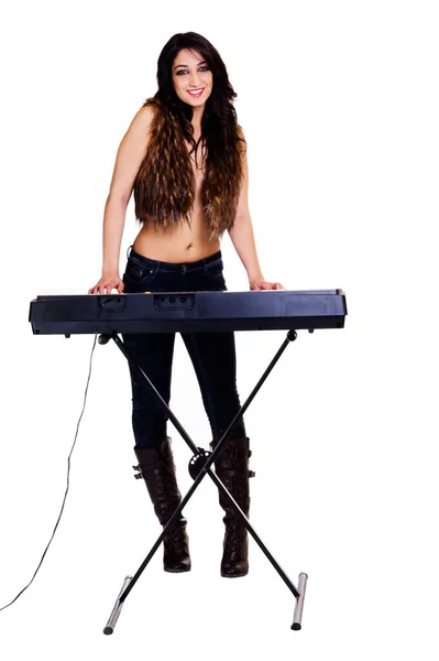 Young Smiling Attractive Middle Eastern Woman Standing Electronic Piano Keyboard — Φωτογραφία Αρχείου