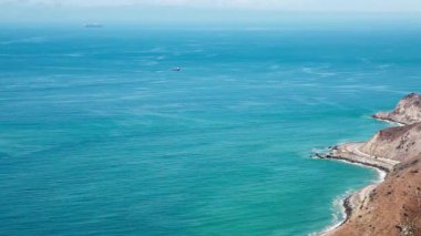 Ocean and Coast Malibu CA Yüksek Bakış açısıyla gemiler ve yollarla