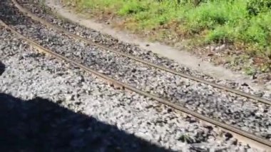 Cusco Peru 'dan Boş Tren Raylarının El Çekimi Güney Amerika