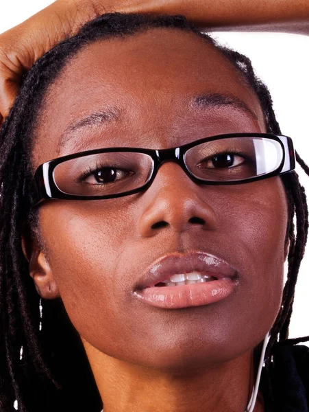 Bastante Afroamericana Mujer Usando Gafas Retrato Con Mano Parte Superior — Foto de Stock