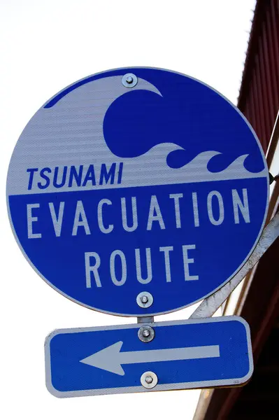 Sigh Azul Branco Evacuação Tsunami Contra Céu Pálido Estados Unidos Imagens Royalty-Free