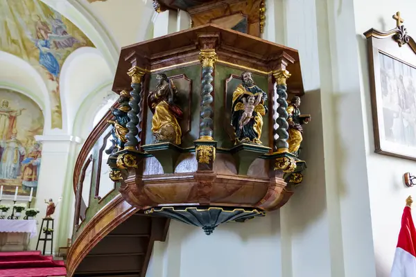 Węgry Fertoszentmiklos Maj 2023 Wnętrze Kościoła Mikołaja Wybudowanego Stylu Gotyckim — Zdjęcie stockowe