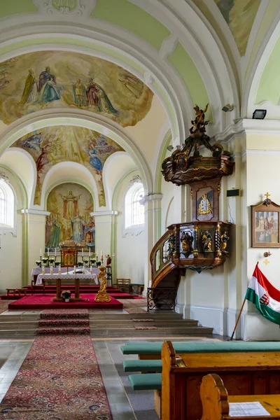 Hungría Fertoszentmiklos Mayo 2023 Interior Iglesia San Nicolás Construida Estilo —  Fotos de Stock