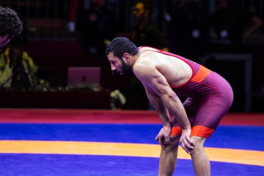 Budapeşte Macaristan 14 Temmuz. 2023: Man World Wrestling: Budapeşte 'de Avrupa Şampiyonası ön eleme Amine M. (SMR) - Abakorov A. (AZE), birçok ulusun final için en iyi bir araya geldiği yer.