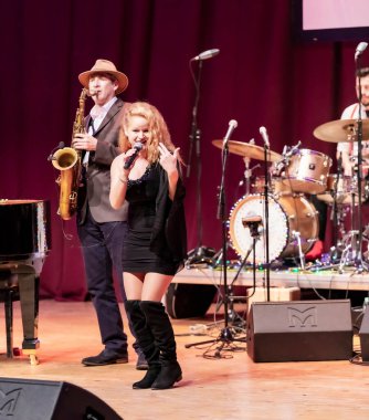 Gyor Macaristan - 02 Aralık 2022 Boogie Woogie festivali. Richter Hall Festivali 'nde Dniel Balzs Üçlüsü ve daha birçok canlı müzik çalıyor.. 