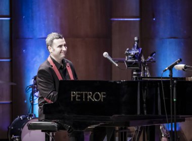 Gyor Macaristan - 02 Aralık 2022 Boogie Woogie festivali. Richter Hall Festivali 'nde Dniel Balzs Üçlüsü ve daha birçok canlı müzik çalıyor.. 