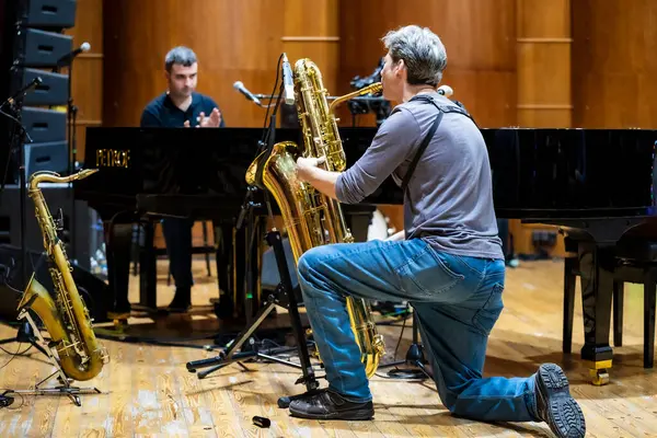 Gyor Macaristan - 02 Aralık 2022 Boogie Woogie festivali. Richter Hall Festivali 'nde Dniel Balzs Üçlüsü ve daha birçok canlı müzik çalıyor.. 