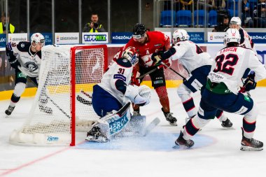 Macaristan Szekesfehervar 19. Nisan. - 24. Macaristan, Norveç buz hokeyi maçını 2-1 kazanarak kazandı..  