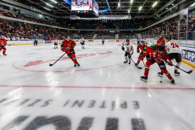 Macaristan Szekesfehervar 10 Nisan 2025: Dünya Şampiyonası ısınma buz hokeyi maçı Macaristan-Avusturya 4-2