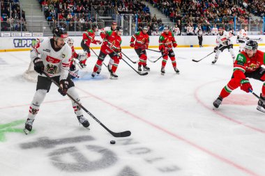 Macaristan Szekesfehervar 10 Nisan 2025: Dünya Şampiyonası ısınma buz hokeyi maçı Macaristan-Avusturya 4-2