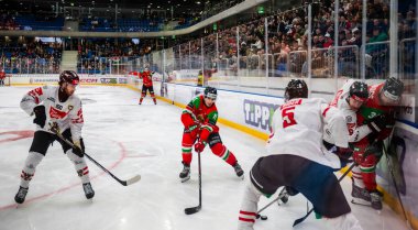 Macaristan Szekesfehervar 10 Nisan 2025: Dünya Şampiyonası ısınma buz hokeyi maçı Macaristan-Avusturya 4-2