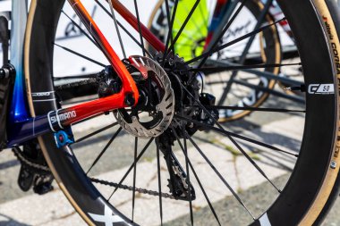 Budapeşte Aç 11 Mayıs 2024: Tour de Hongrie bisiklet yarışı 4. aşama (Budapeşte - Etyek) Sporcular başlamaya hazırlanıyor.