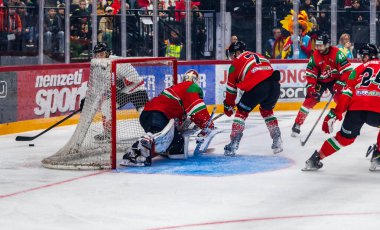 Macaristan Budapeşte 2 Mayıs 2025: Buz Hokeyi Dünya Şampiyonası ısınma maçı. Canda - Macaristan 6-0