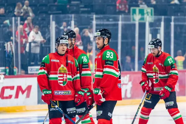 Macaristan Budapeşte 2 Mayıs 2025: Buz Hokeyi Dünya Şampiyonası ısınma maçı. Canda - Macaristan 6-0