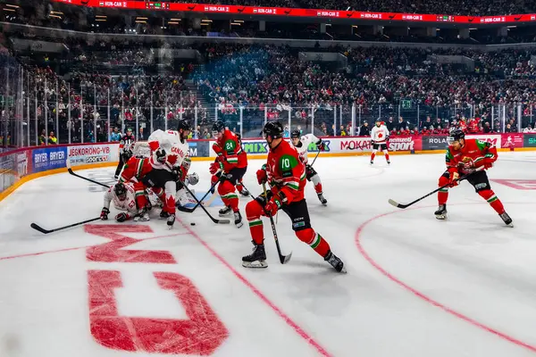 Macaristan Budapeşte 2 Mayıs 2025: Buz Hokeyi Dünya Şampiyonası ısınma maçı. Canda - Macaristan 6-0