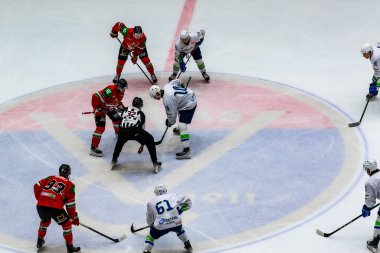 Macaristan Budapeşte 2 Mayıs 2025: Dünya Şampiyonası buz hokeyi karşılaşması Slovenya - Macaristan 4 - 2