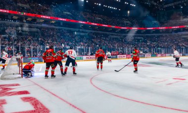 Macaristan Budapeşte Mayıs 05: 2025: Dünya Şampiyonası ısınma buz hokeyi maçı Kanada - Macaristan 6-0