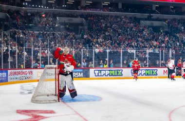 Macaristan Budapeşte Mayıs 05: 2025: Dünya Şampiyonası ısınma buz hokeyi maçı Kanada - Macaristan 6-0