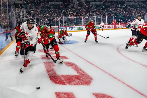 Macaristan Budapeşte Mayıs 05: 2025: Dünya Şampiyonası ısınma buz hokeyi maçı Kanada - Macaristan 6-0