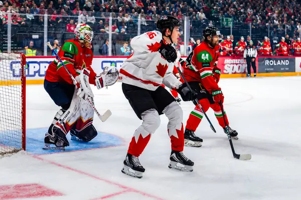 Macaristan Budapeşte Mayıs 05: 2025: Dünya Şampiyonası ısınma buz hokeyi maçı Kanada - Macaristan 6-0