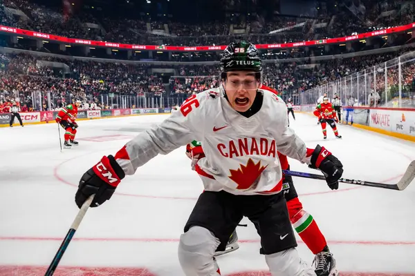 Macaristan Budapeşte Mayıs 05: 2025: Dünya Şampiyonası ısınma buz hokeyi maçı Kanada - Macaristan 6-0