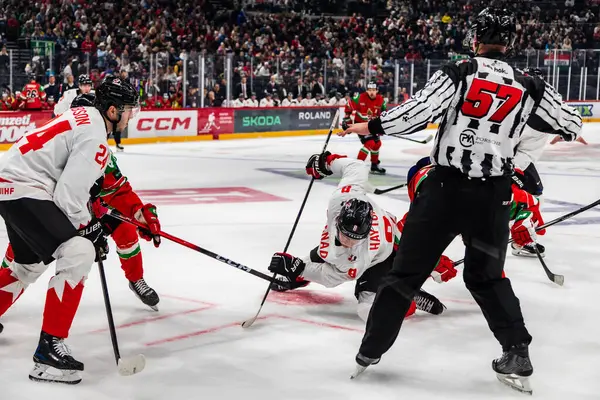 Macaristan Budapeşte Mayıs 05: 2025: Dünya Şampiyonası ısınma buz hokeyi maçı Kanada - Macaristan 6-0