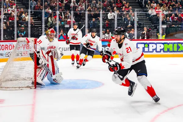 Macaristan Budapeşte Mayıs 05: 2025: Dünya Şampiyonası ısınma buz hokeyi maçı Kanada - Macaristan 6-0