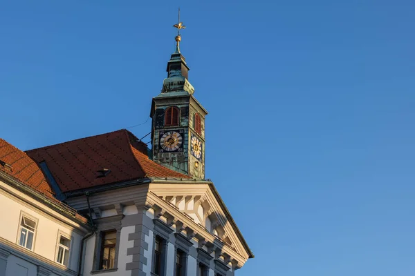 Ljubljanas Rådhus Gavel Och Klocka Från 1718 Det Femkantiga Tornet — Stockfoto