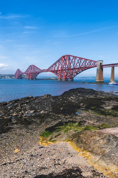 Forth Bridge Firth Forth Estuarium Vanaf Kust Queensferry Schotland Verenigd — Stockfoto