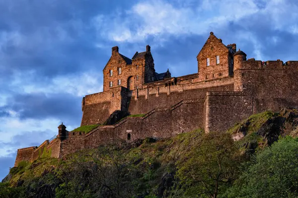 英国苏格兰爱丁堡市爱丁堡城堡的日落 — 图库照片