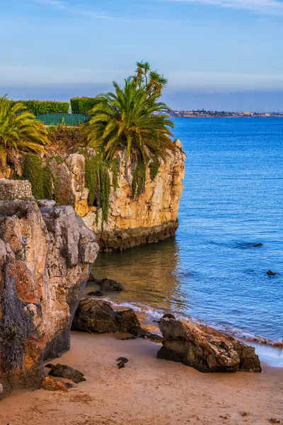 Курортне Місто Кашкайш Португалії Мальовнича Скеля Пляжі Прая Райнья Атлантичному — стокове фото