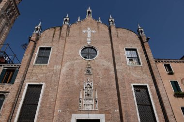 The Church of Sant'Aponal (Apollinare, patron saint of Ravenna) in Venice, Italy. Founded in 1034, reconstructed in 1407, Gothic architecture. clipart