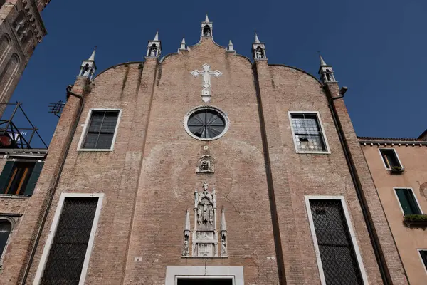 stock image The Church of Sant'Aponal (Apollinare, patron saint of Ravenna) in Venice, Italy. Founded in 1034, reconstructed in 1407, Gothic architecture.