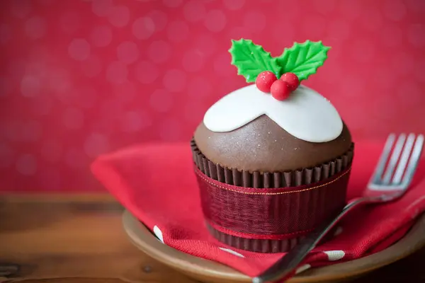 Festlicher Weihnachtspudding Cupcake — Stockfoto