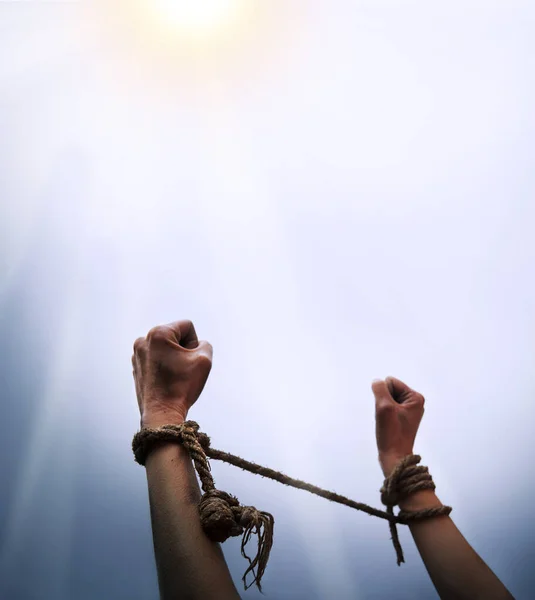 Close Levantar Punho Direito Abuso Prisão Pedir Religião Deus Crença — Fotografia de Stock